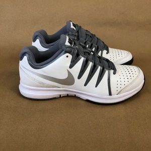 Nike Vapor Court Tennis Shoes